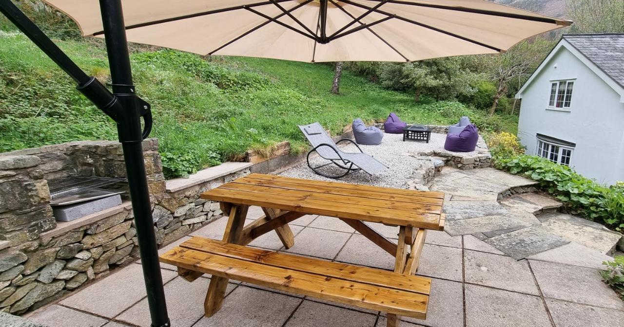 Modern And Spacious 2 Bedroom Apartment With Free Parking Llansantffraid Llansantffraid Glyn Ceiriog Eksteriør bilde
