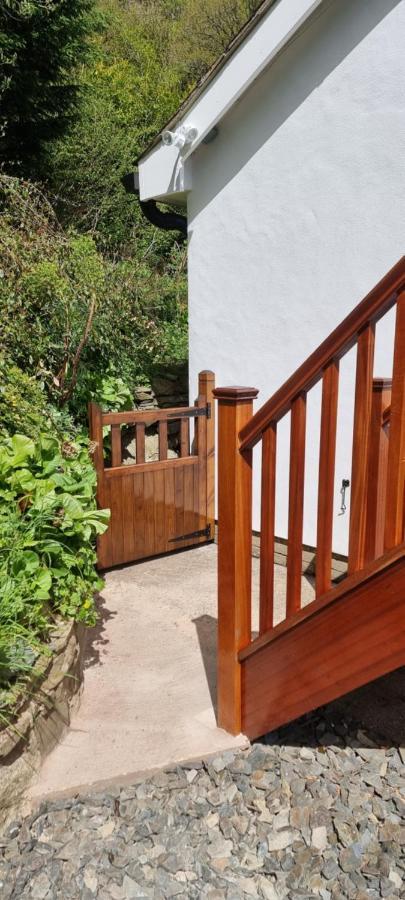 Modern And Spacious 2 Bedroom Apartment With Free Parking Llansantffraid Llansantffraid Glyn Ceiriog Eksteriør bilde