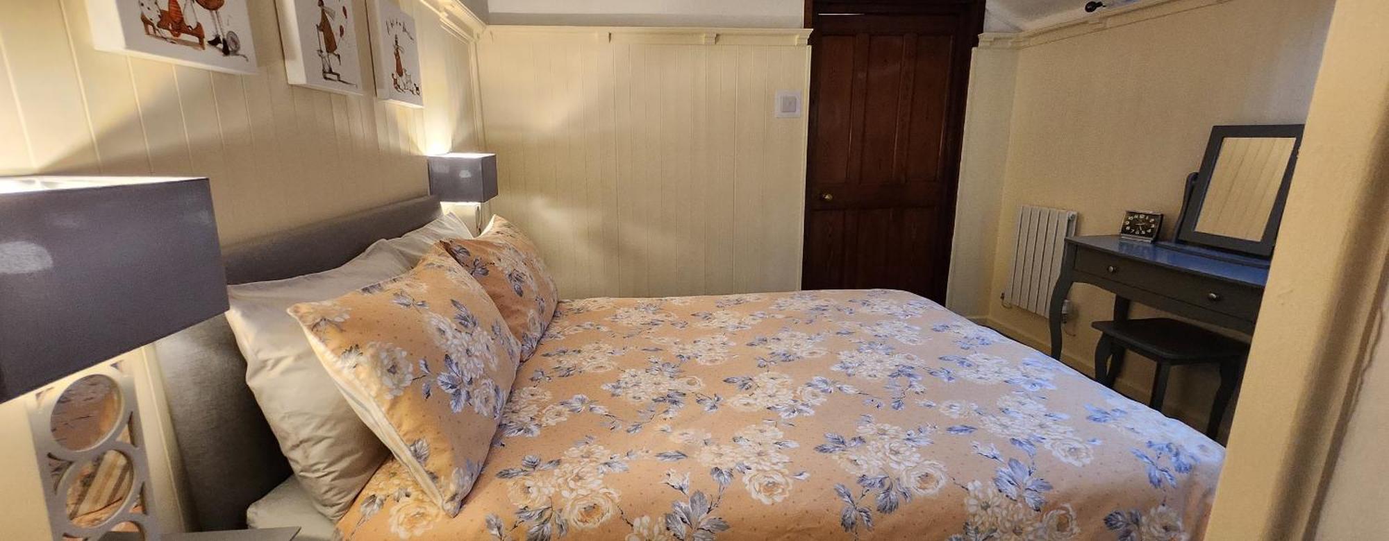 Modern And Spacious 2 Bedroom Apartment With Free Parking Llansantffraid Llansantffraid Glyn Ceiriog Eksteriør bilde